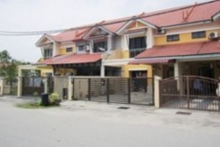 House at Sungai Buloh Country Resort